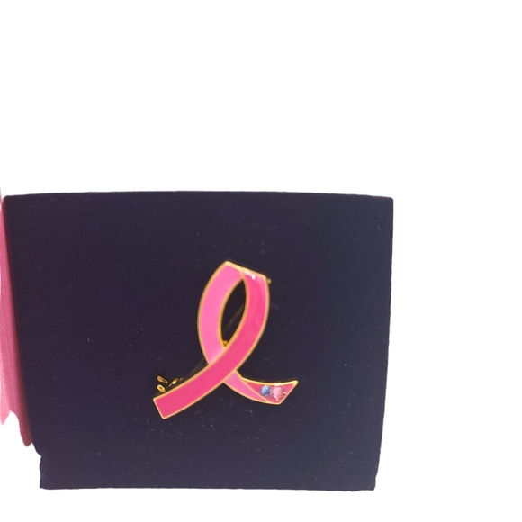 Estee lauder Pink Ribbon Pin Limited edition - Picture 2 of 6